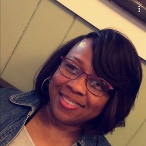 Meet your Posher, Rachelle